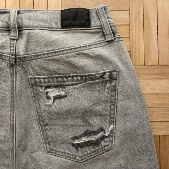 American Eagle Haze Gray Highest Rise '90s Boyfriend Ripped Denim Jeans - Picture 4 of 5